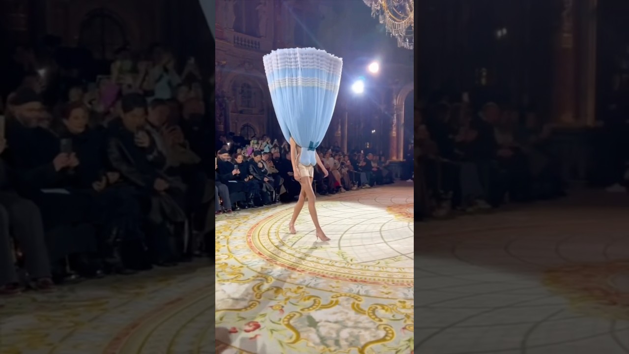 QUAND C’EST TA PREMIÈRE FOIS À LA FASHION WEEK 😂