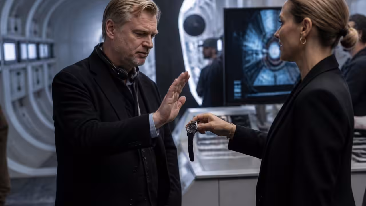 découvrez pourquoi christopher nolan refuse d'adopter une tendance mode incontournable, même pour son film l'odyssée et l'ensemble de sa filmographie.