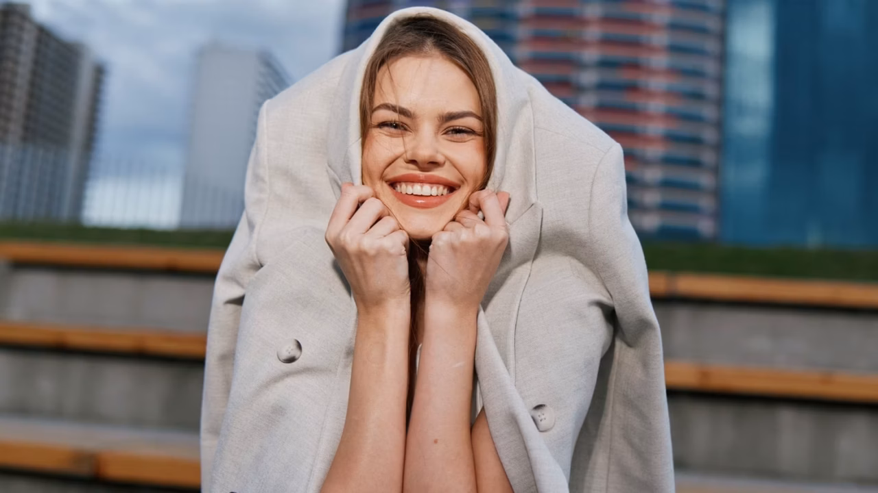 Mode Hiver : Découvrez les Couleurs Phare qui Sublimeront votre Garde-Robe